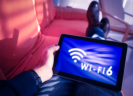 La norme Wi-Fi 6 sur Aubagne : quelles sont les améliorations pour les entreprises ?